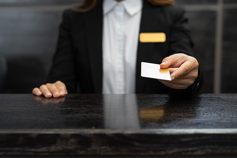 Es legal que un hotel pida una copia del DNI